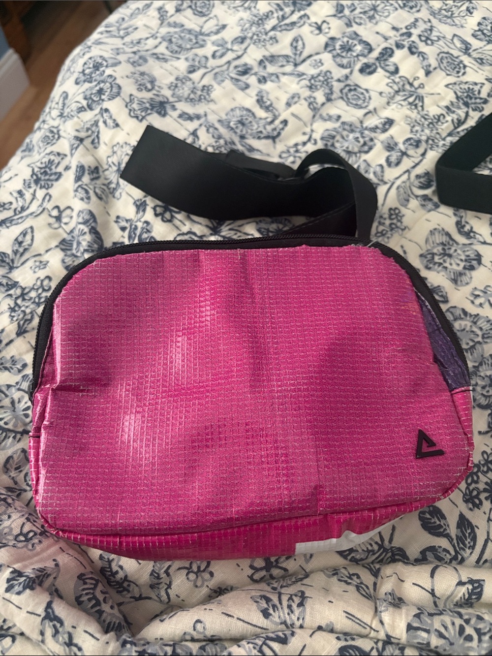 Rareform Crossbody/fannypack Bag - Pink